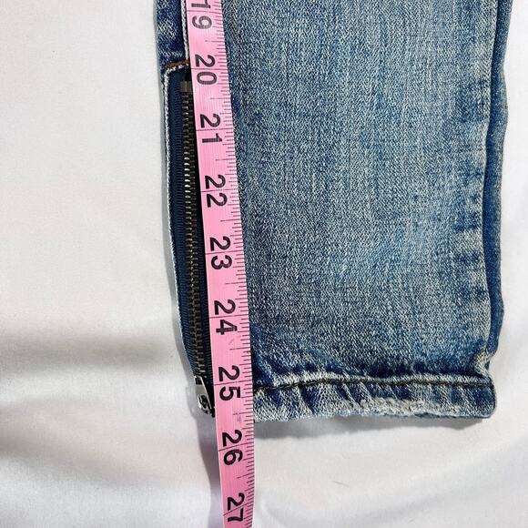 TOBI Women’s Boyfriend Jeans Sz 26 Blue Distressed Ripped Relaxed Fit NWT - Picture 4 of 10